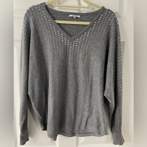 Grey sweater with gems  - Picture 1 of 4